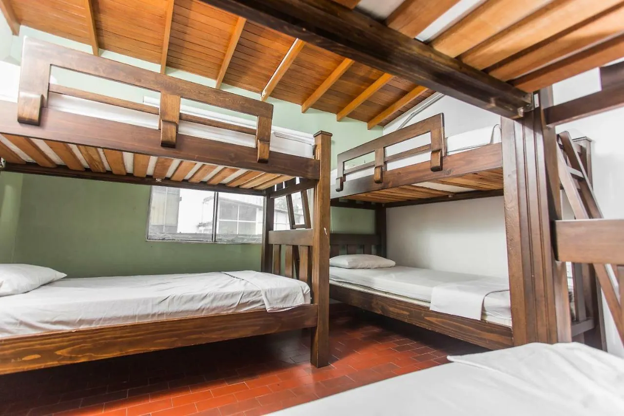 Montanita Hostel 메딜린