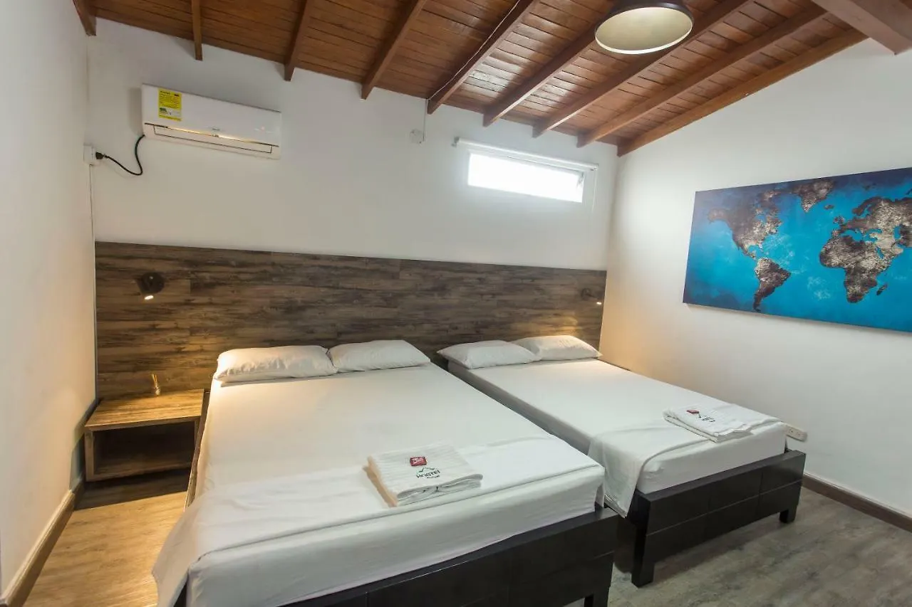 Montanita Hostel 메딜린